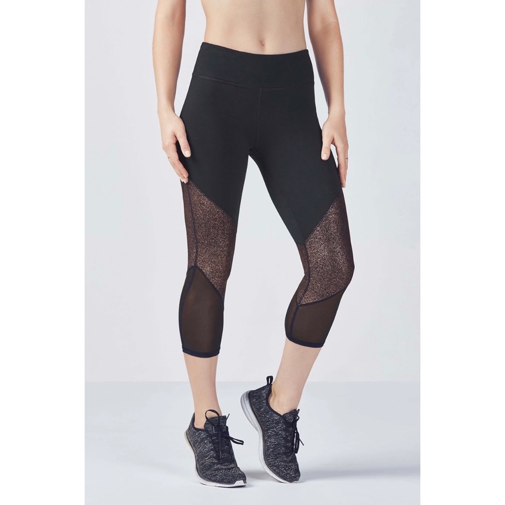 Fabletics Mid Rise Mesh Powerhold Brogan Capri II
